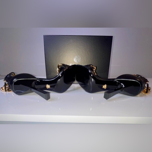 Versace Medusa Chain - 100% Authentic - News - Perfect Condition- 37.5 - DST568P - Picture 13 of 17